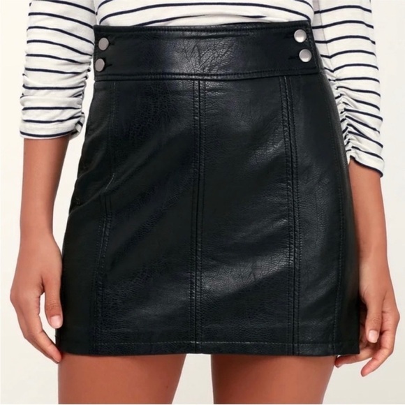 Free People Dresses & Skirts - NWT Free People Retro Faux Leather Skirt 0